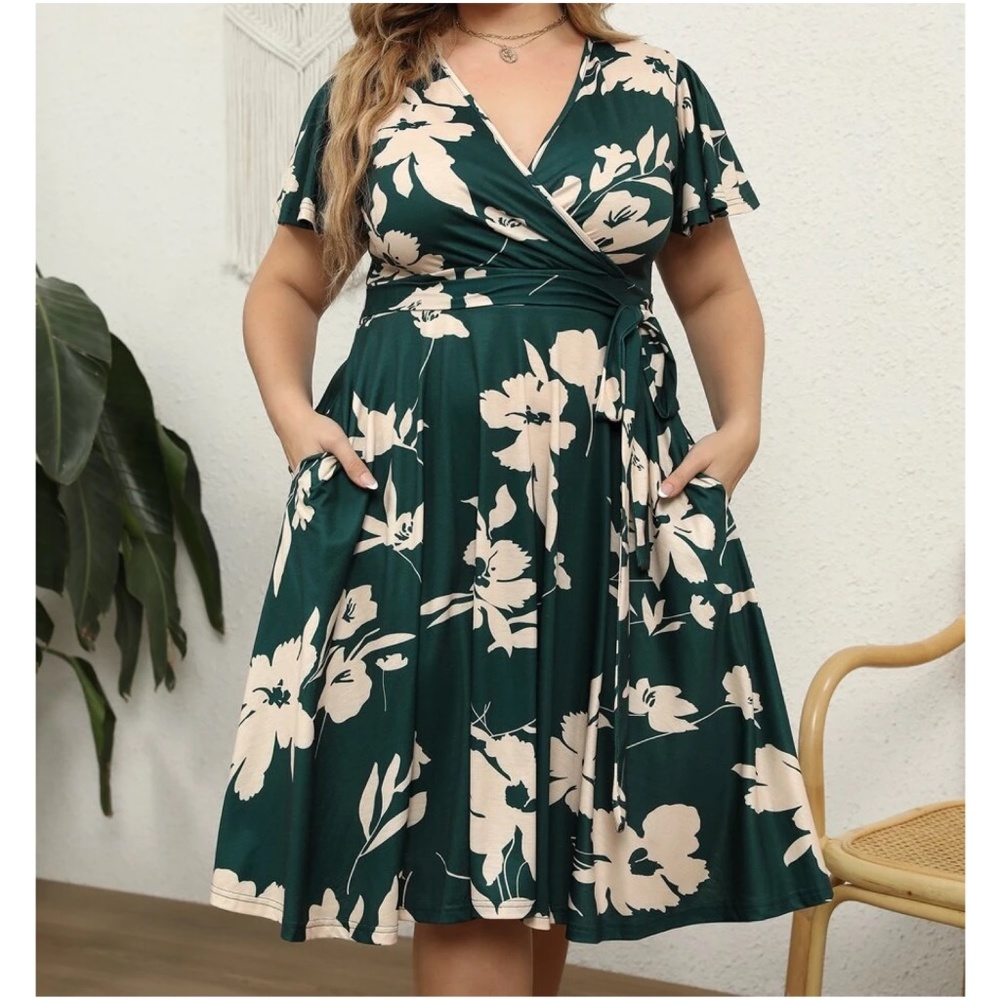 Plus Floral Print Butterfly Sleeve Wrap Dress - Picture 1 of 6